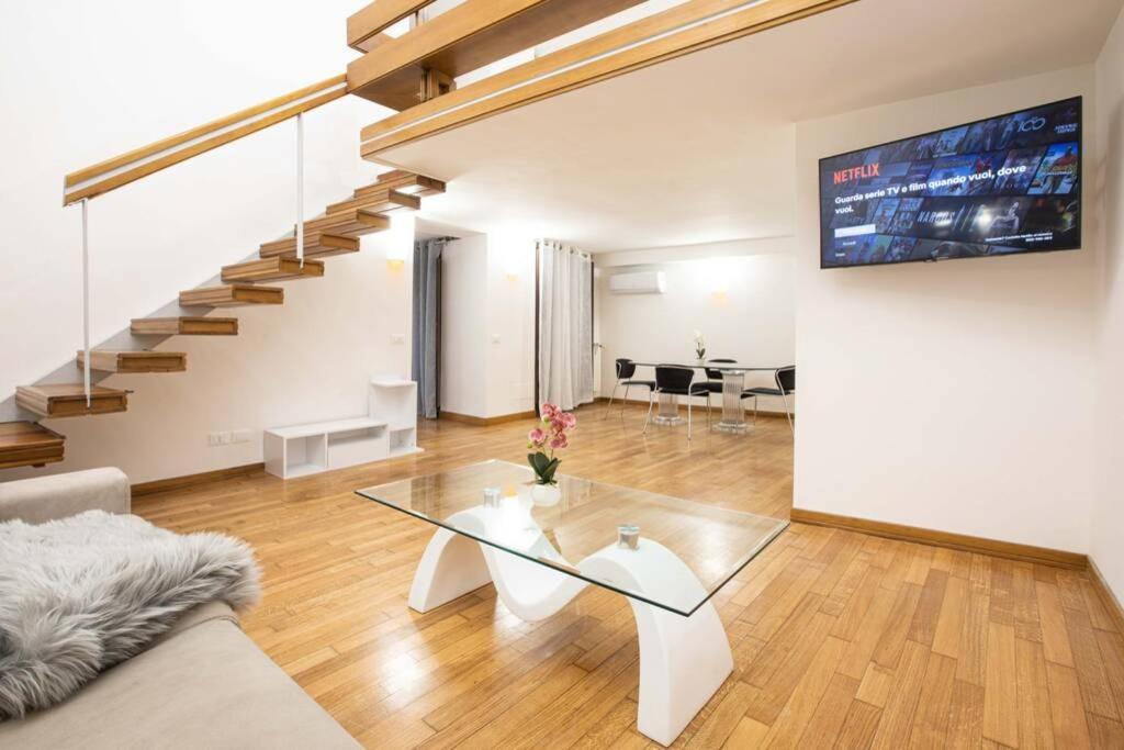 Unforgettable Split Level Jacuzzi Suite Navona - Top Collection Рим Экстерьер фото