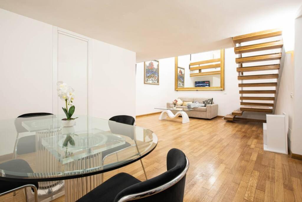 Unforgettable Split Level Jacuzzi Suite Navona - Top Collection Рим Экстерьер фото